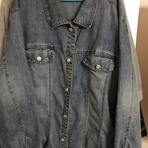 Denim jacket with rhinestone buttons, great shape.